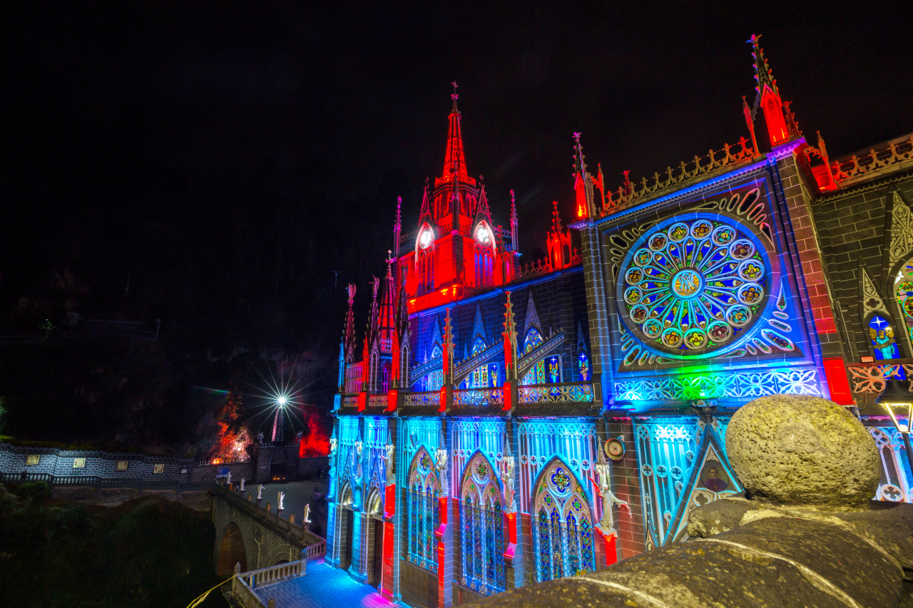 Festiwale światła i mappingu 3D w Polsce i Europie: gdzie zobaczyć najciekawsze wydarzenia 1 Festiwale światła i mappingu 3D w Polsce i Europie: gdzie zobaczyć najciekawsze wydarzenia